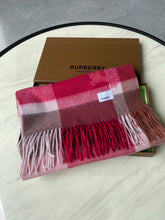 China Replica Burberry Scarf 46usd Only